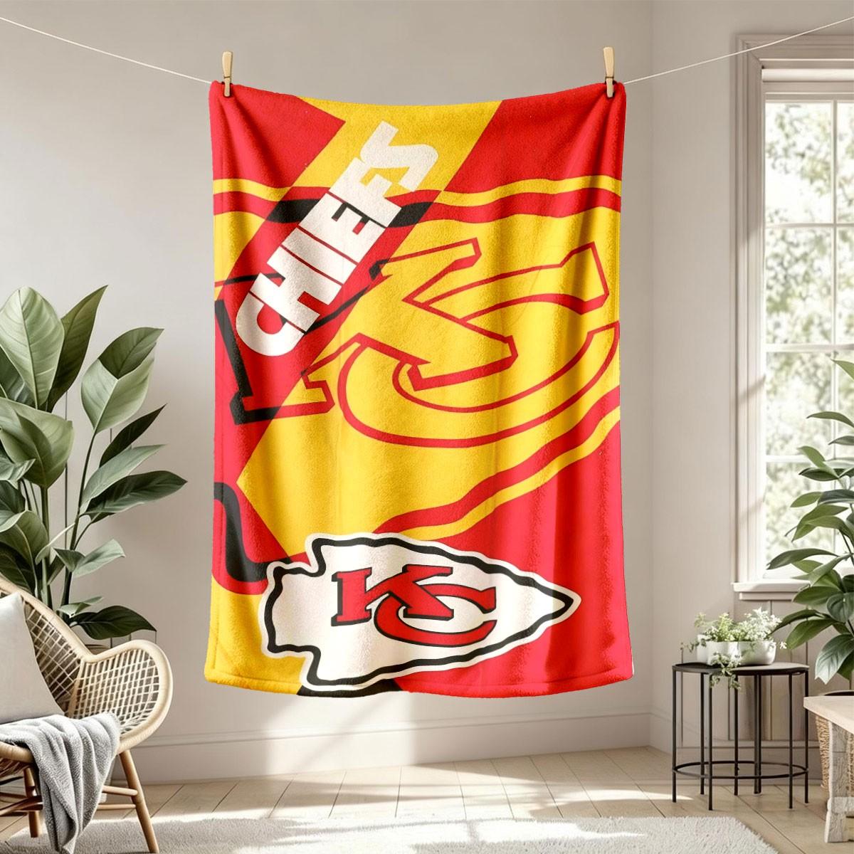 Kansas City Chiefs Flame Logo Flannel Blanket, Soft Lightweight Warm, Bedroom Holiday Decor, All Seasons, Bed Sofa Office Camping Travel Gift