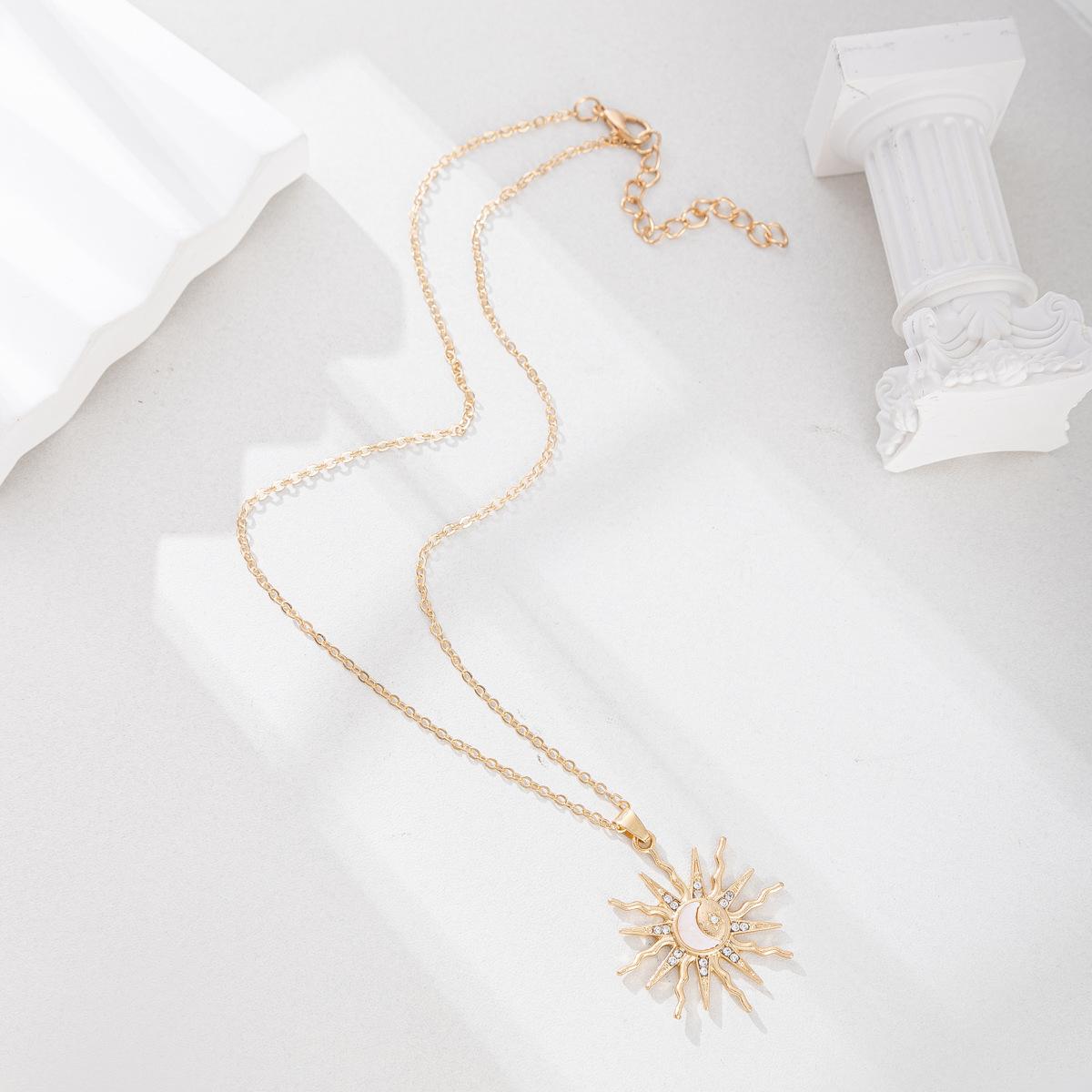 Alloy sun necklace jewelry fashion star moon pendant niche versatile diamond-encrusted necklace