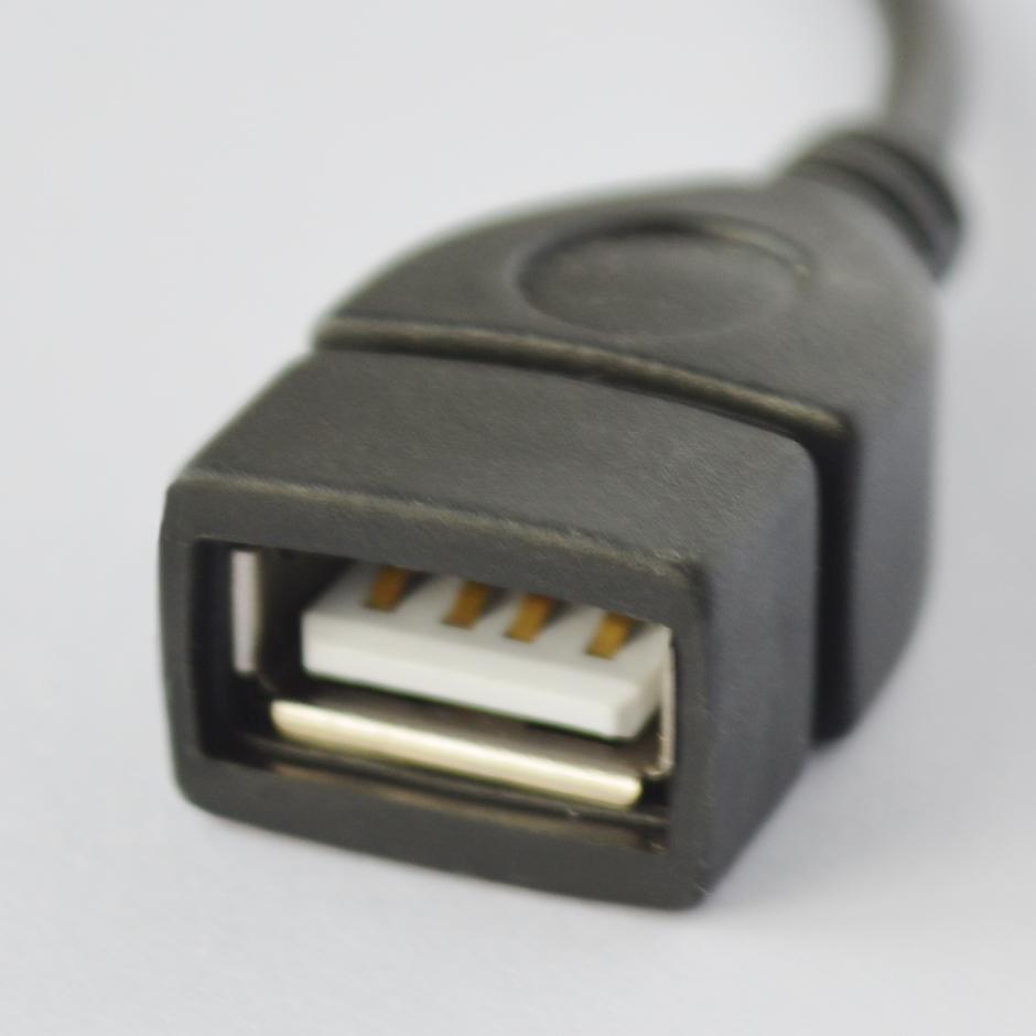 Car MP3 Player Converter 3.5 Mm Male AUX Audio Fits Mercedes Benz A B C E S Class W204 W205 W212 W213 W176 GLC CLA AMG W177 X167