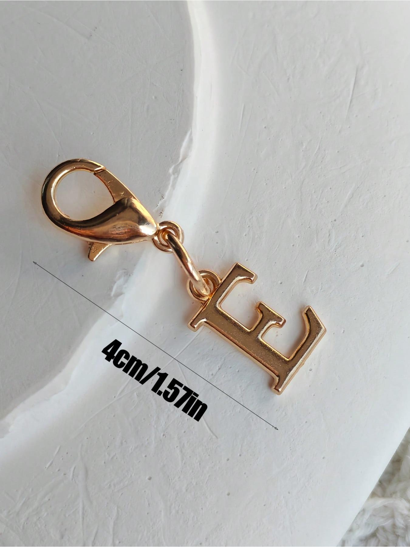 Alphabet A-Z Keychain - Sophisticated and elegant gold metal alphabet keychain with lobster clasp, suitable for vacations, dates, beach activities, shopping, commuting and studying, etc. Ideal for wallets, backpacks and car keys |.