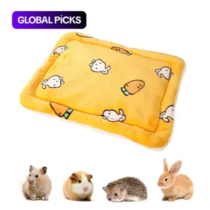 Guinea Pig Bed Carrot Rabbit Beds Hedgehog Bed Hamster Bed Indoor Small Animal Soft Mat, Cute 3 Colours Soft Washable Cartoon Graphic Rat Bed Mat with Cashmere Pellets, Small Pet Animal Bed for Hamster Mice Guinea Pig Bunny Rat