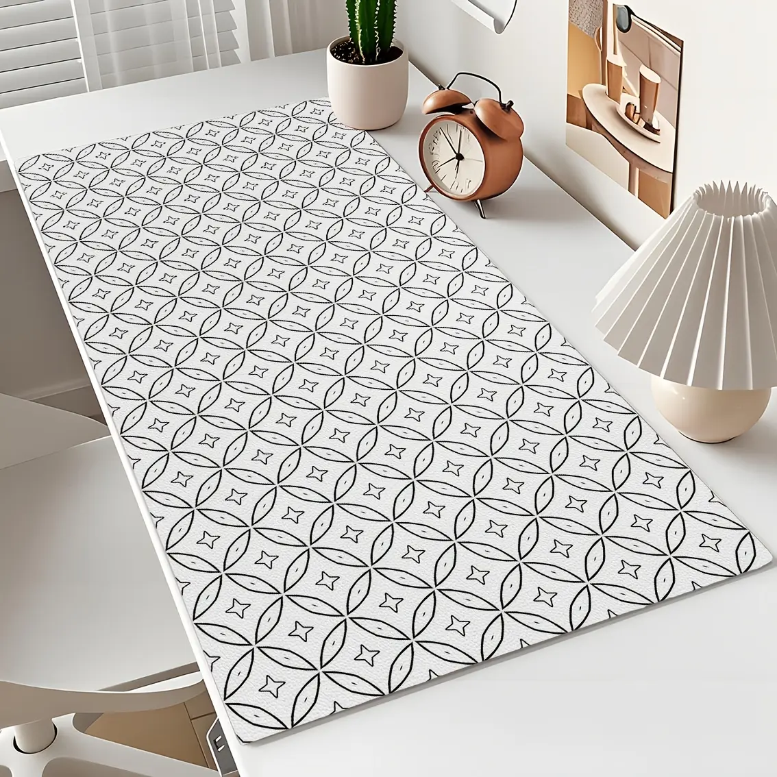 Faux Desk Pad 15.7"x31.5" Eye Protection Desk Mat Student Children's Study Table Writing Desk Office Computer Tablecloth Desktop Protector Suitable for Home School and Classroom Writing Learning Computer Desktop Accessories Desktop Decorations