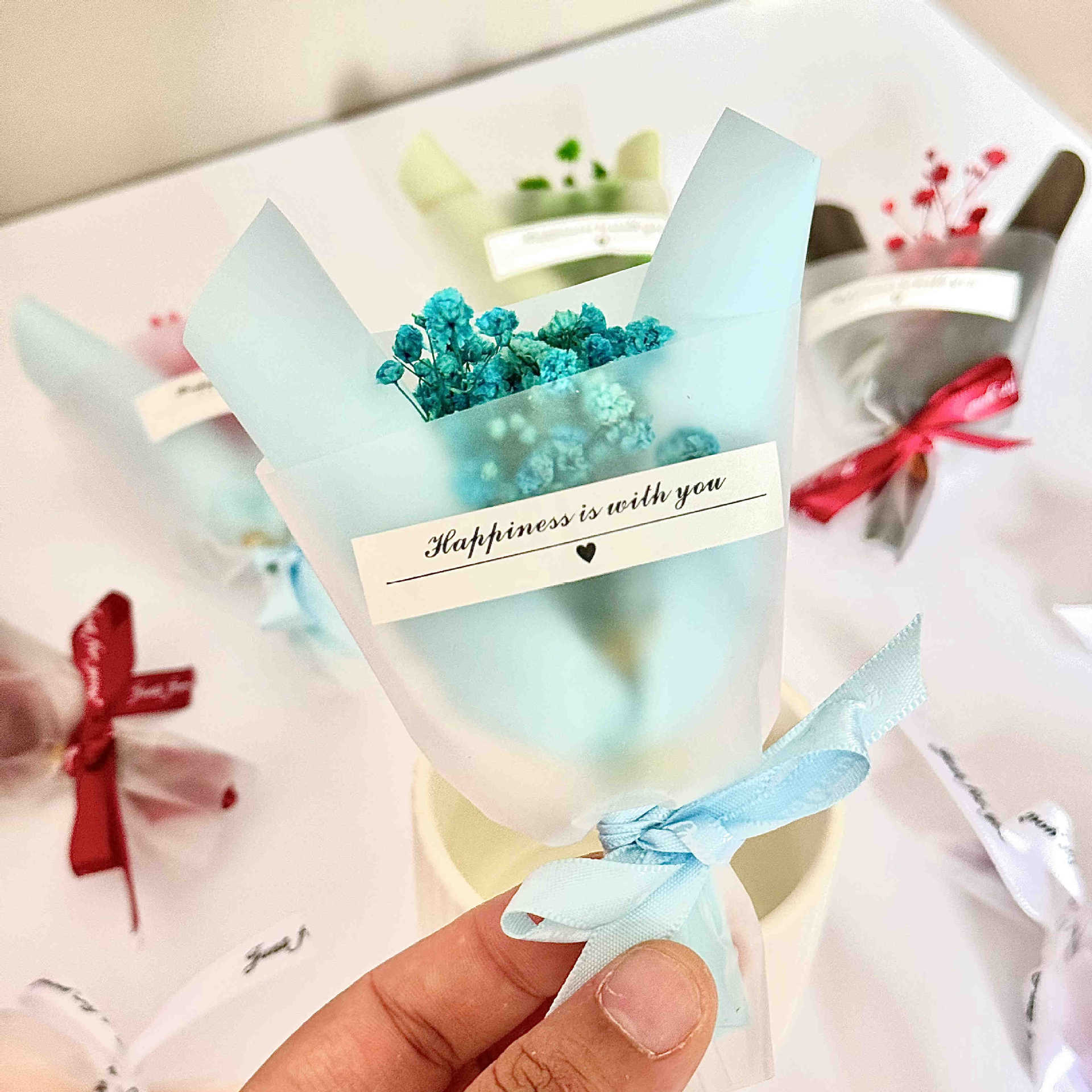 Mini Dried Baby's Breath Bouquet Gift Box | Natural Preserved Gypsophila Floral Arrangement | Elegant Wedding Favor for Guests | Rustic Party Keepsake for Adult Recipients | US Celebration Essential