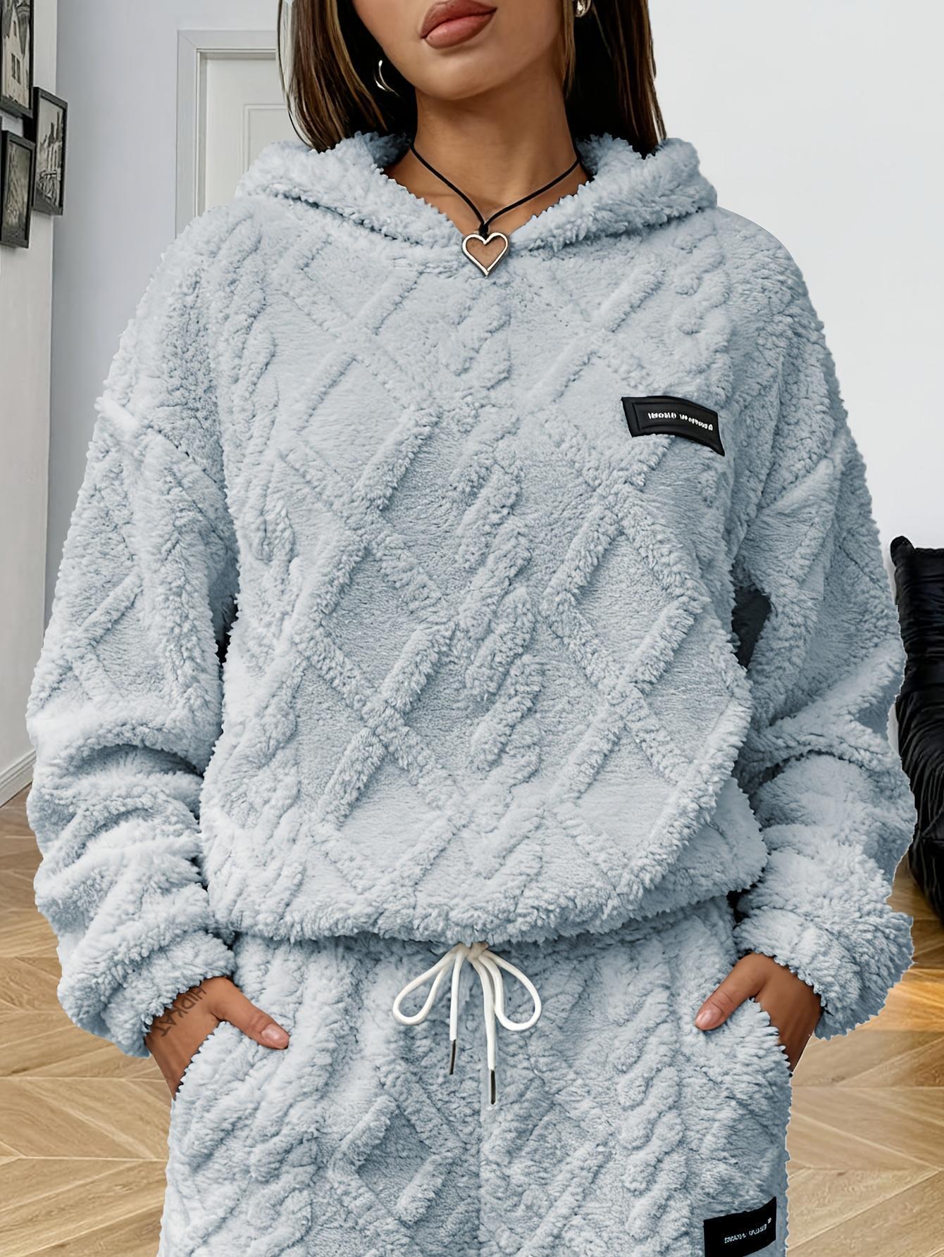 Women’s Minimalist Solid Long-Sleeve Nylon Hooded Sweatshirt - Drawstring Closure, Soft Plush Fleece Lining, Loose Fit Casual Tops & Clothes for Cool-Temperature Indoor Daily Use, Outdoor Activities