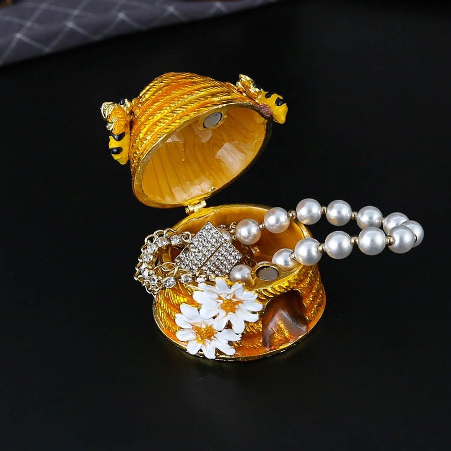 Elegant Beehive Jewelry Box, Hand-Painted Enamel Storage Case, Organize Necklaces, Dressing Table Mess, Trendy Country Style Garden Decor