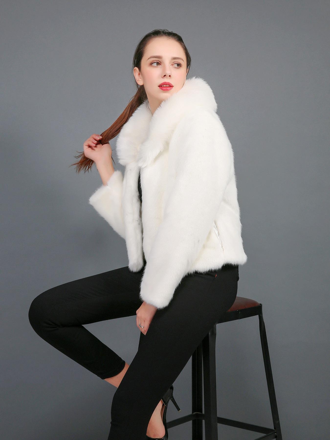 Women's Faux Fur Coat Soft Comfortable Casual Daily Fall Winter Warm Fashion Short Artificial Fake Cashmere Jacket