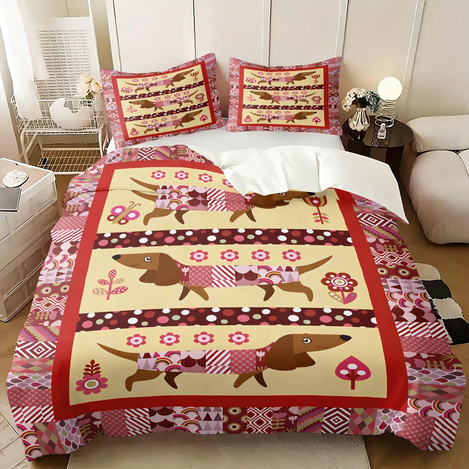 3PCS Cartoon Patchwork Dachshund Duvet Cover Set（1 Duvet Cover + 1-2 Coreless Pillowcases ), Vintage Geometric Floral Sausage Dog Pattern, Soft Comfy All Seasons Bedding Set,Ideal for Cute Pet Themed Bedroom Decor