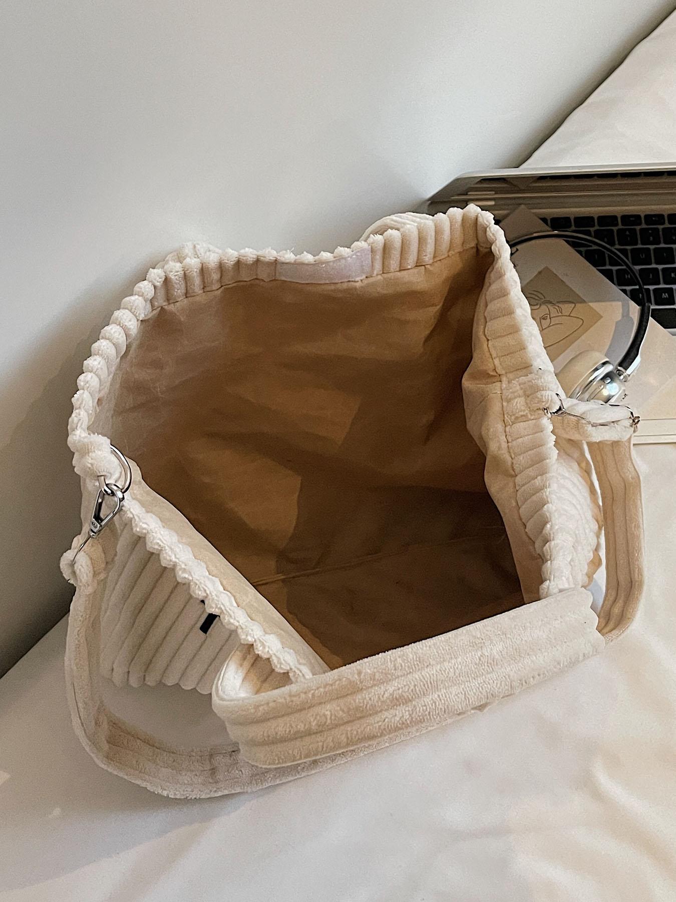 Retro leisure simple single shoulder tote bag, three-dimensional stripe texture letter design, hand-held oblique cross two uses, fashion practical versatile suitable for daily commuting, shopping dating, etc., Casual Tote Bag