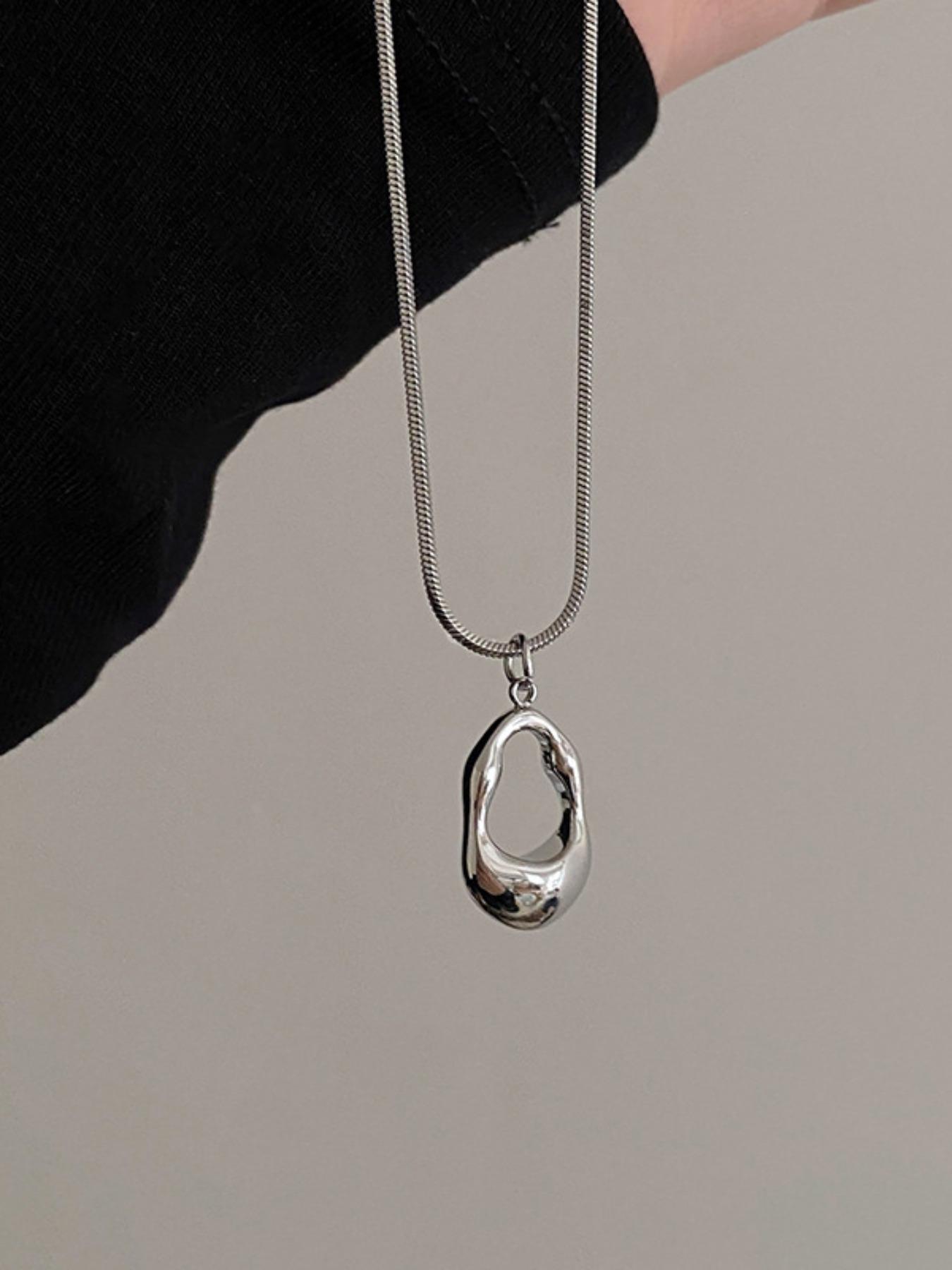French Simple Daily Commute Versatile Irregular Hollow Water Drop Pendant Stainless Steel Necklace, Unisex Fashion Design Jewelry, Minimalist Necklace, Daily Wear Necklace, Dainty Fashion Jewelry