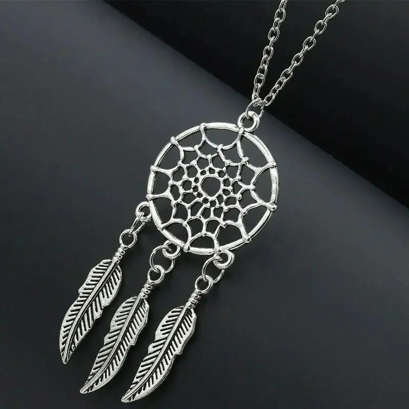 Women's Hollow Dreamcatcher Pendant Necklace - Adjustable Feathered 1-Piece Chain Jewelry, Vintage Ethnic Fashion Party Gift Costume Accessory