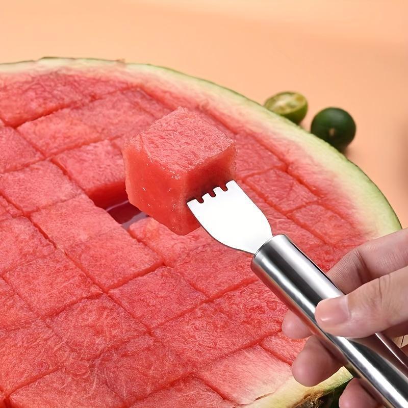 1-Pack Creative Stainless Steel Watermelon Cutter - Dual-Purpose Knife and Fork Divider for Slicing, Dicing, and Eating Watermelon