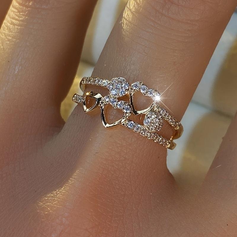 Elegant heart-set white cubic zirconia women's ring, suitable for daily wear and party occasions, a perfect jewelry gift for women