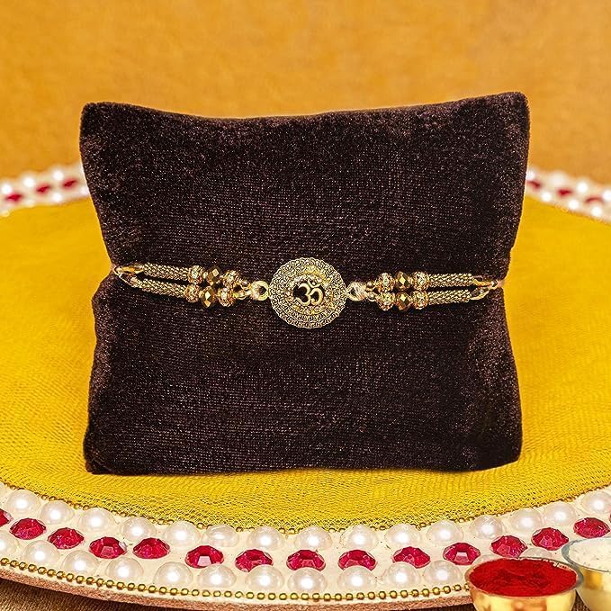 Rakhi for  with Roli | Resham Dhaga Rakhi Bracelet, Traditional  Raksha Bandhan  for , Sister, Nephew, Cousin