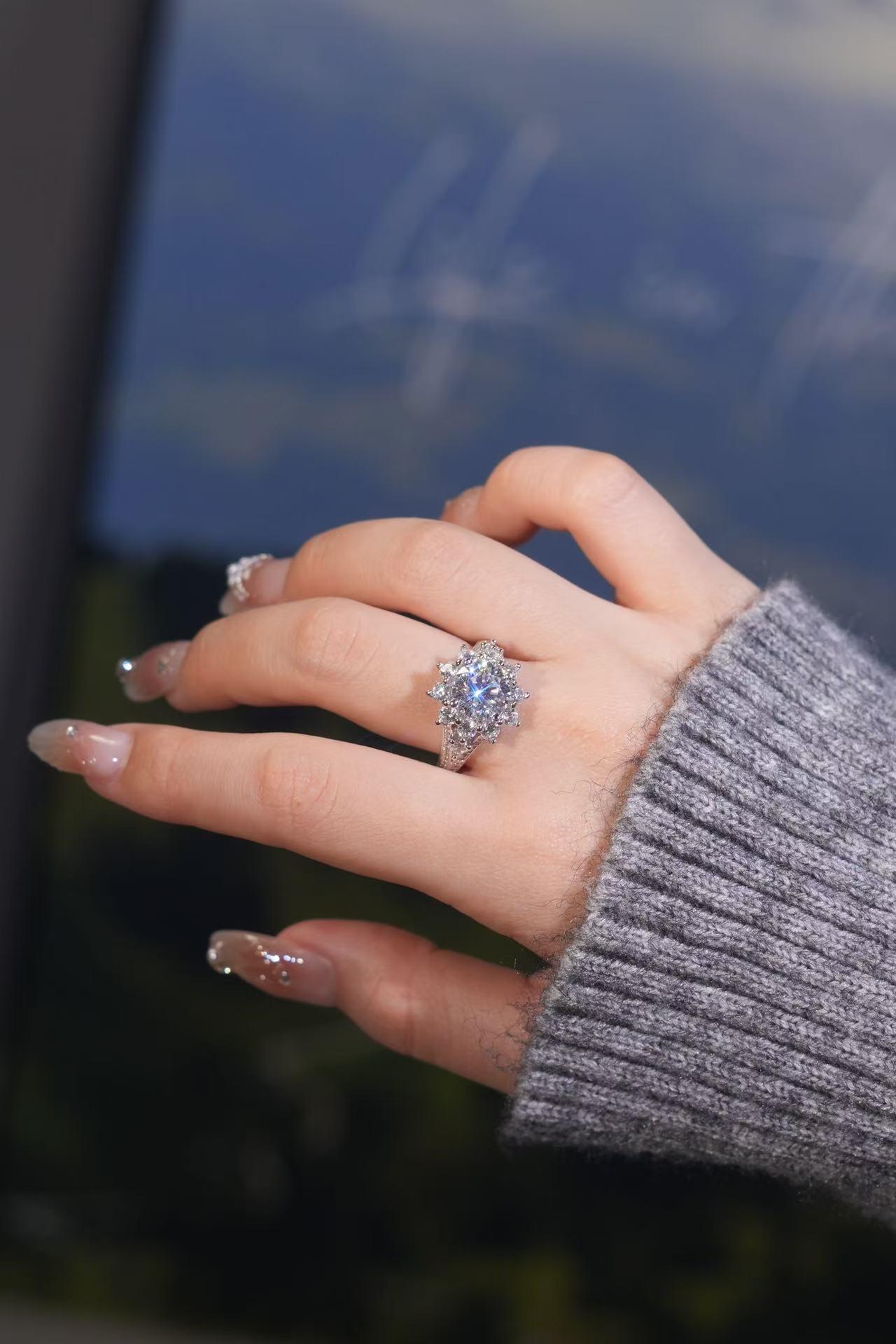 【Floral Queen】2CT/3CT/10CT Glamorous Floral Ring  Moissanite Rings in 925 Sterling Silver