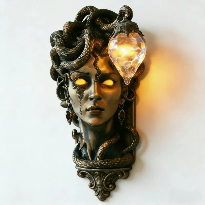 Medusa Resin Wall Lamp, Garden Decorative Light, Mythological Statue Ornament, Outdoor Lighting Fixture, Decorative Garden Lights