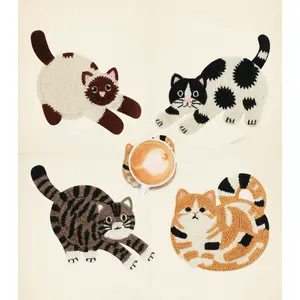 [HUOMAQFAN] 4-Piece Cute Crochet Cat Coasters, Woven Insulation Coasters for Coffee Tea Table Desktop Decor, Creative Gifts for Cat Lovers
