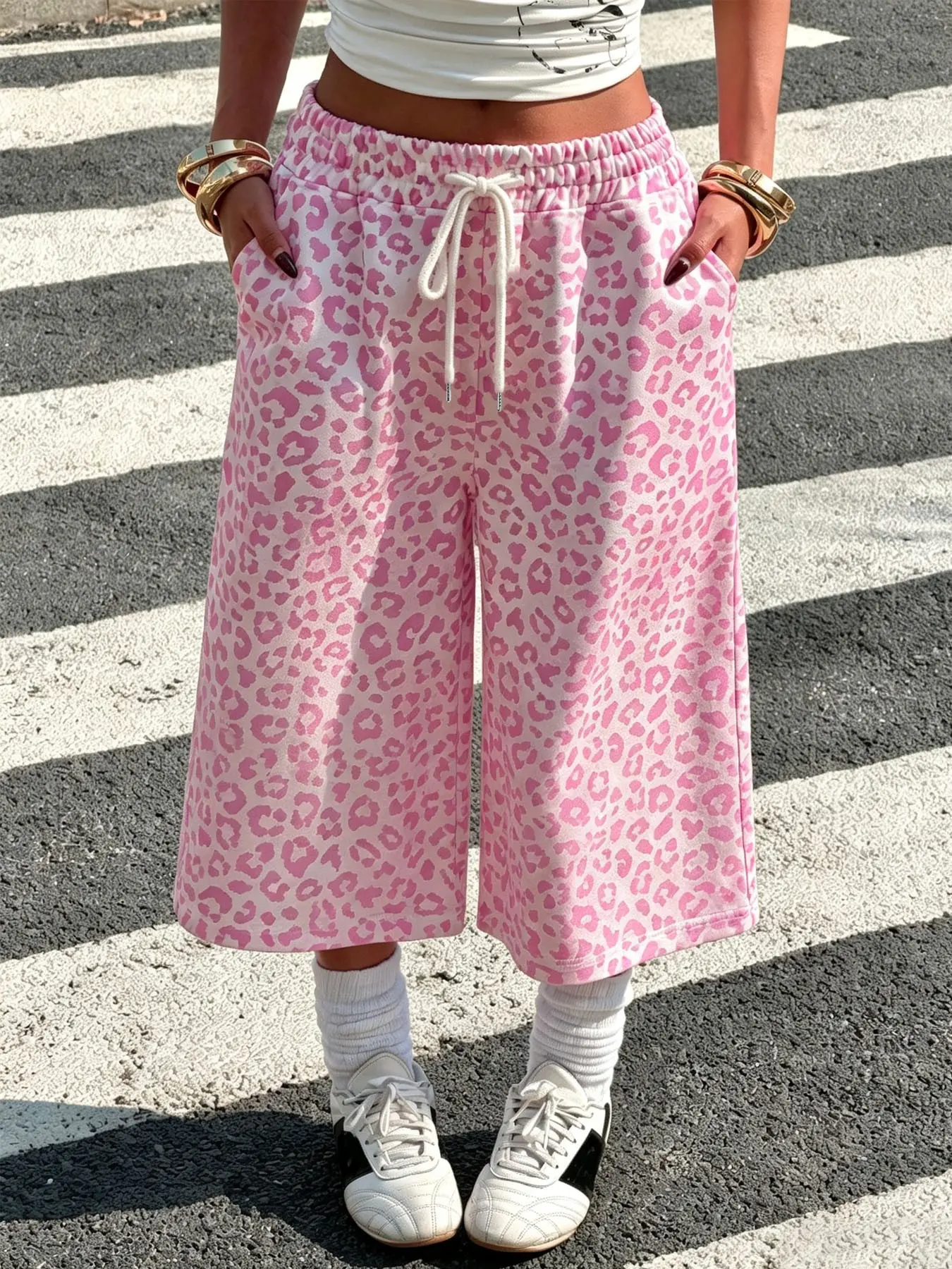 Women's Pink Leopard Print Drawstring Culotte Sweatpants, Elastic Waist Wide Leg Capri Pants, Y2K Sweet Streetwear For Daily Strolls & Summer Trend Outfits