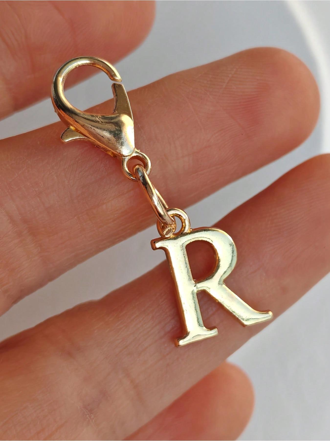 Alphabet A-Z Keychain - Sophisticated and elegant gold metal alphabet keychain with lobster clasp, suitable for vacations, dates, beach activities, shopping, commuting and studying, etc. Ideal for wallets, backpacks and car keys |.