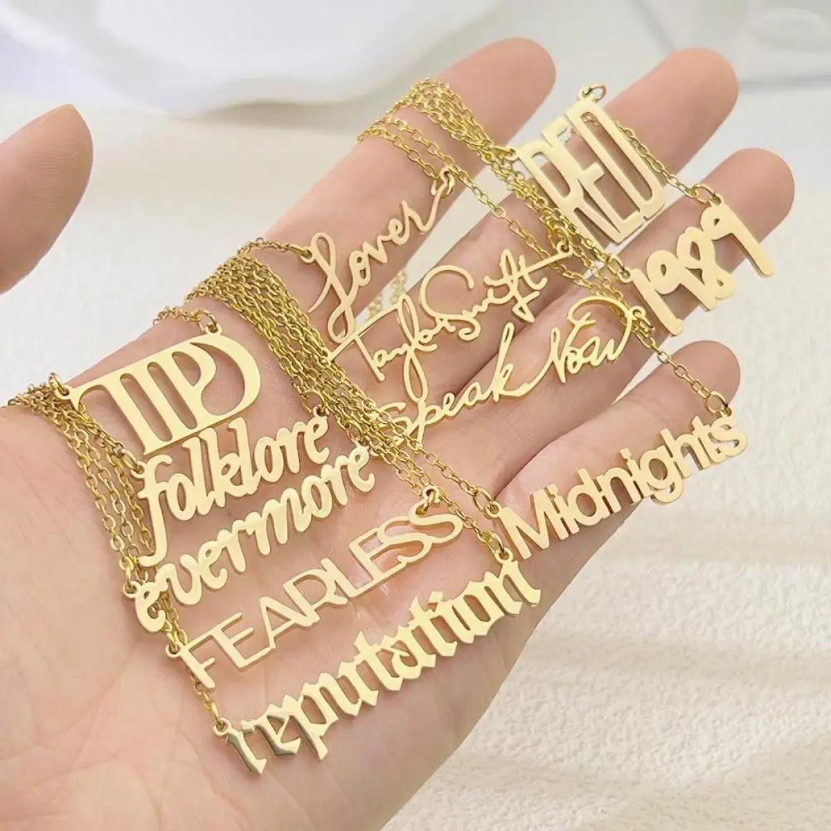 Personalized Multiple Name Necklace Custom Jewelry for Women 18K Gold Plated Stainless Steel Letter Pendant Paperclip Chain Family Nameplate Commemorative Accessory for Mama Nana Girlfriend Trendy Style tiktokshopspringglowup