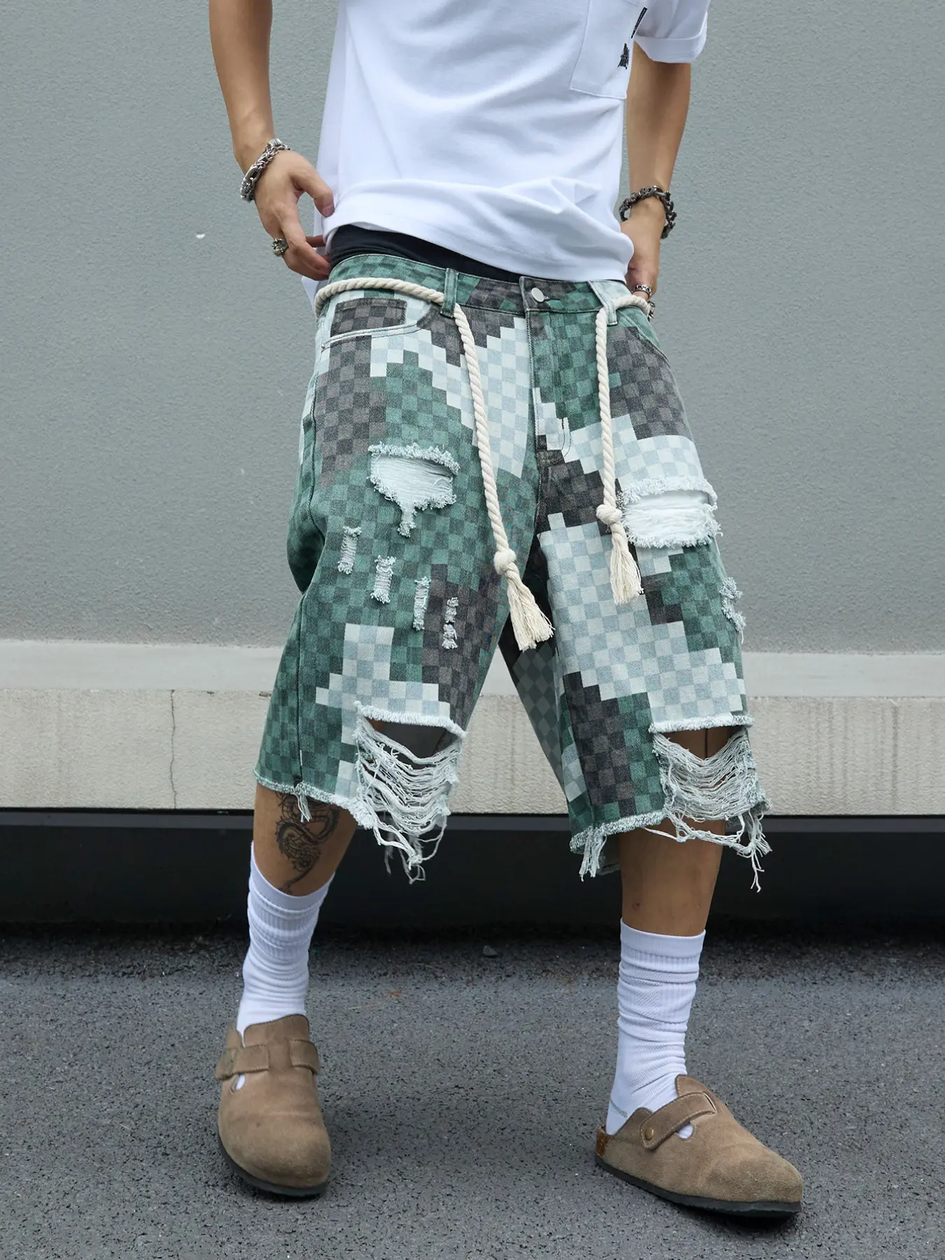 New Summer Men’s Emo-Style Denim Shorts, Loose Fit, Straight Leg, Distressed Details & Holes, High Street Fashion