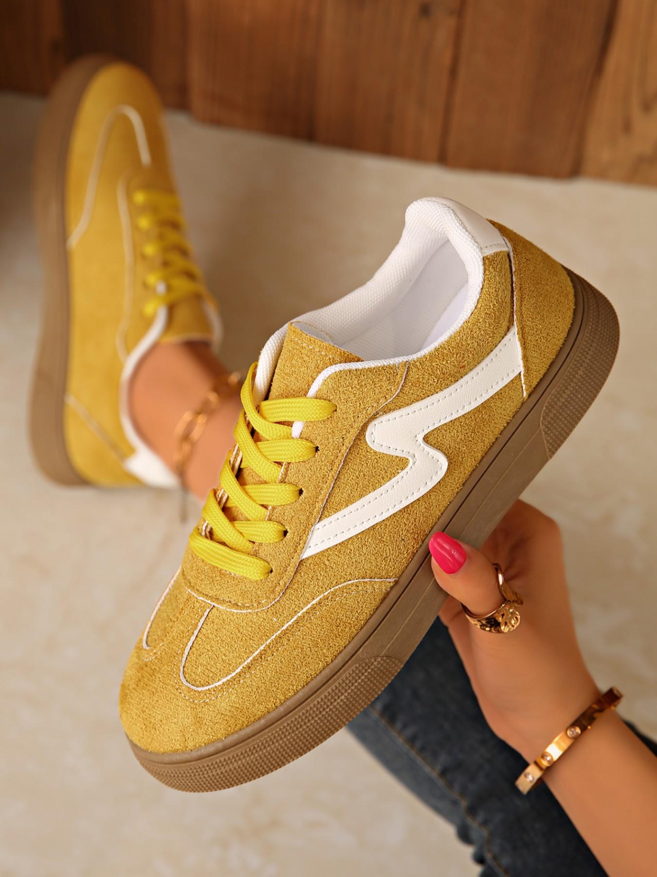 Women's 90s Style Low Top Casual Sneakers, Student Soft Sole Comfortable Flat Walking Shoes, Trendy Retro Athletic Footwear