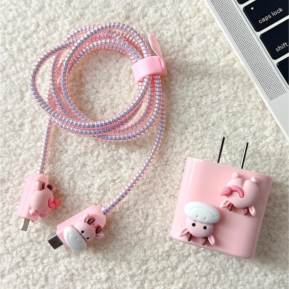 Cartoon cow cellphone charger protection cover, Cellphone accessory, data cable protection cover for iPhone 13/12/11 charger, winding device for 18/20W fast charging head to prevent breakage, gift for boyfriend/girlfriend