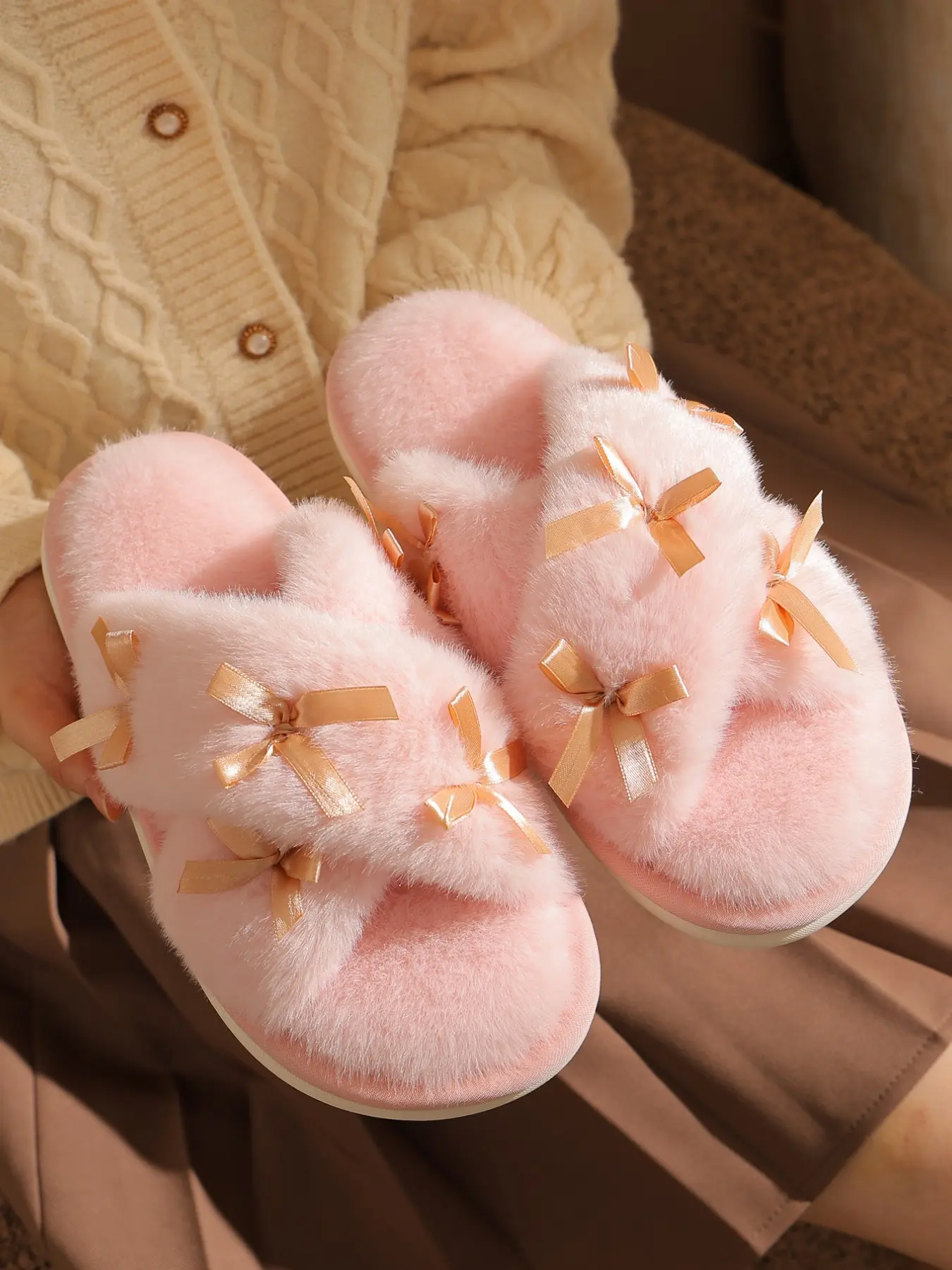 Women's Cute Fuzzy Slippers, Fall Winter Floor Slippers with Bow, Warm Home Fashion Plush Slippers, Comfortable and Stylish
