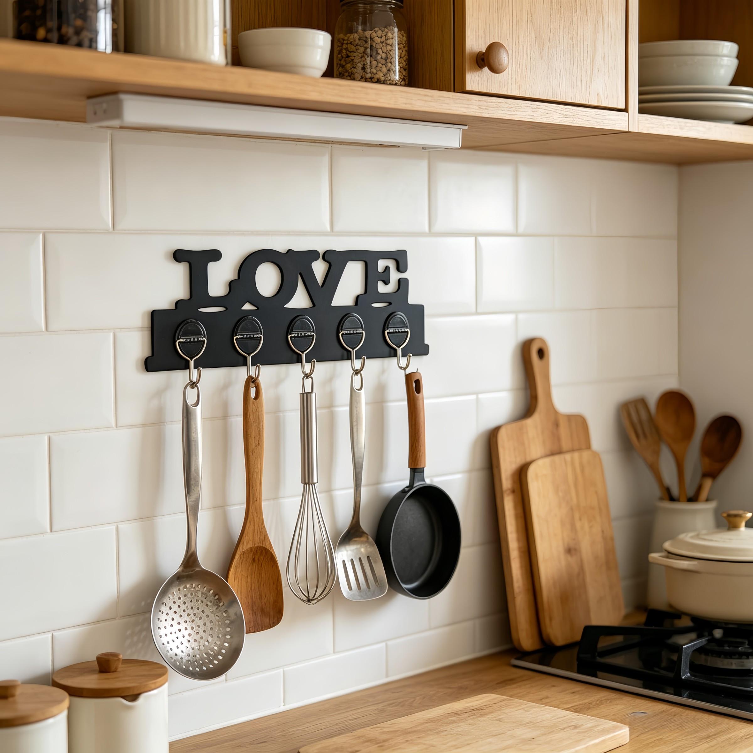 2-Pack Love Graphic Plastic Hook Rack, Wall-Mounted Key Hooks, 5 Strong Hooks, Easy Install with Adhesive Backing, Ideal for Entryway Organization