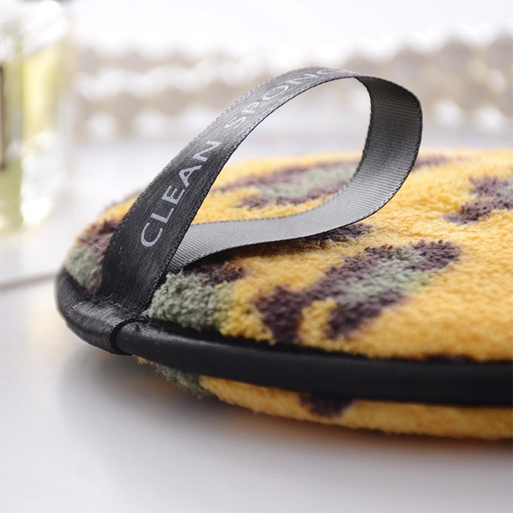 1/4pcs Leopard Print Microfiber Makeup Remover Pad, Reusable Wet & Dry Cleansing Towel, Lazy Women's Skincare Tool, Round Hanging Hook Design