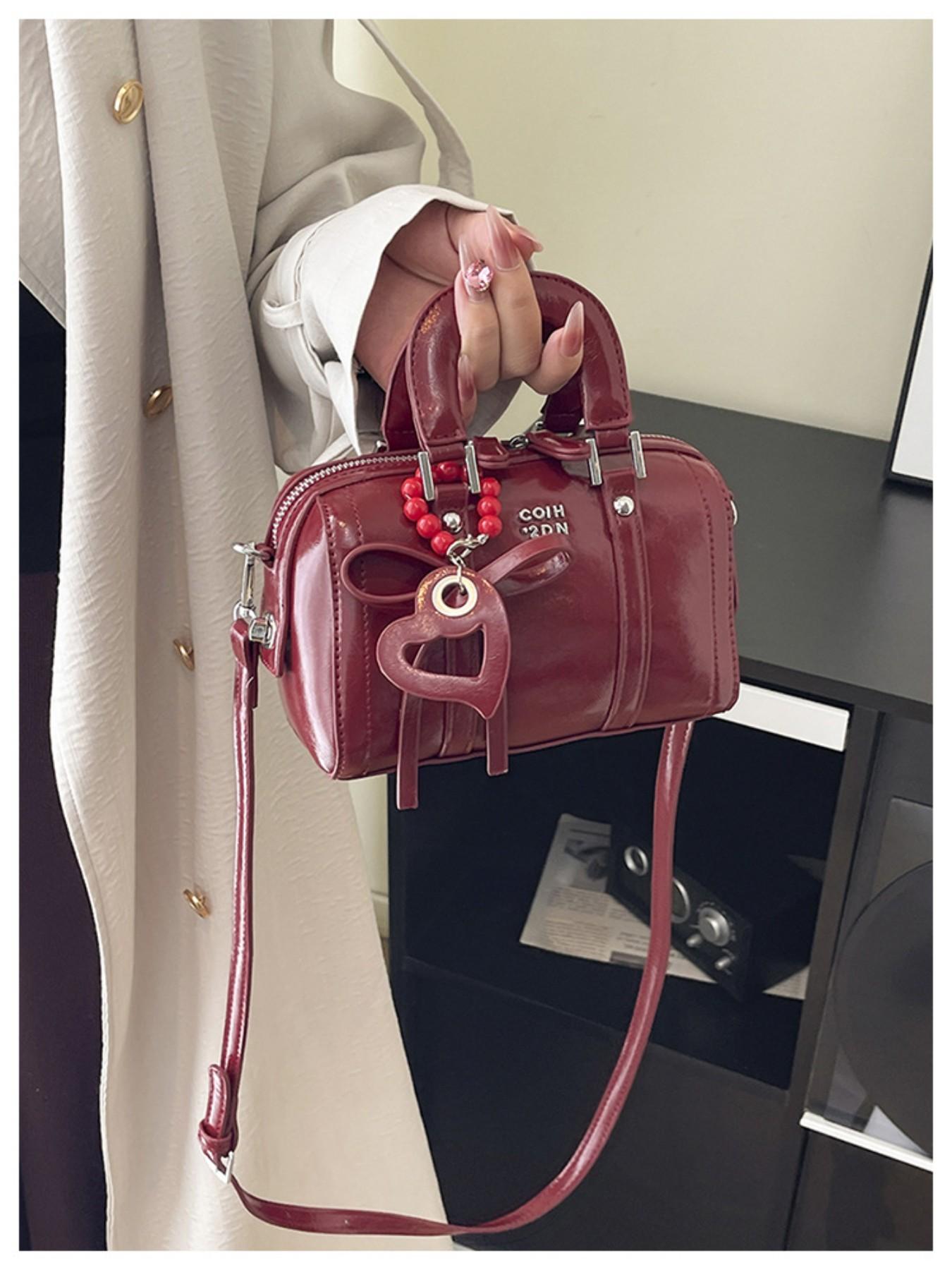 2026 New Vintage Soft Leather Pillow Bag for Women, Versatile Round Tube Bag, Trendy Fashion Handbag, Crossbody Shoulder Bag