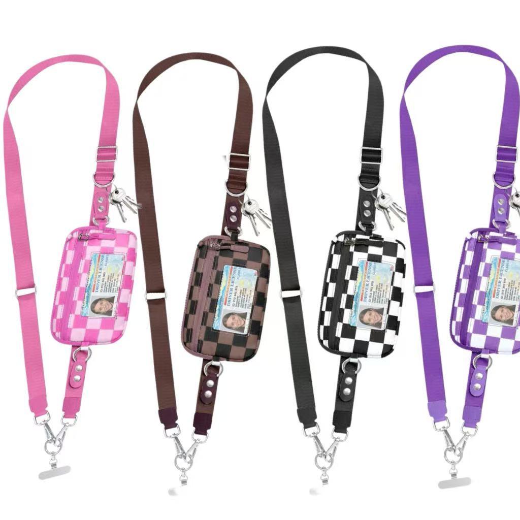 The grid-patterned, adjustable window-style wallet/phone strap, Wallet Phone Lanyard, features modular design for ease of use. It’s an ideal gift for those who are overweight, perfect for card exchanges and wallet/phone straps.