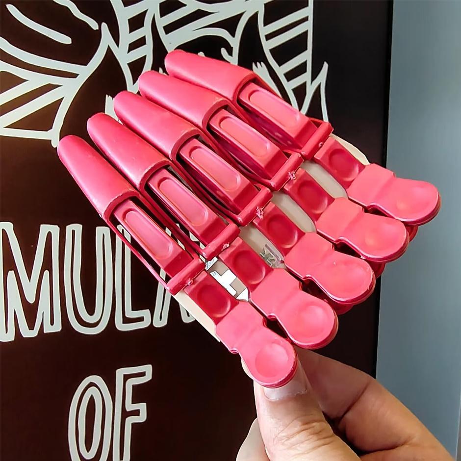 VSIGN A Pair Of White Pink Blue Color Hair Clips For Women Wig Accessories