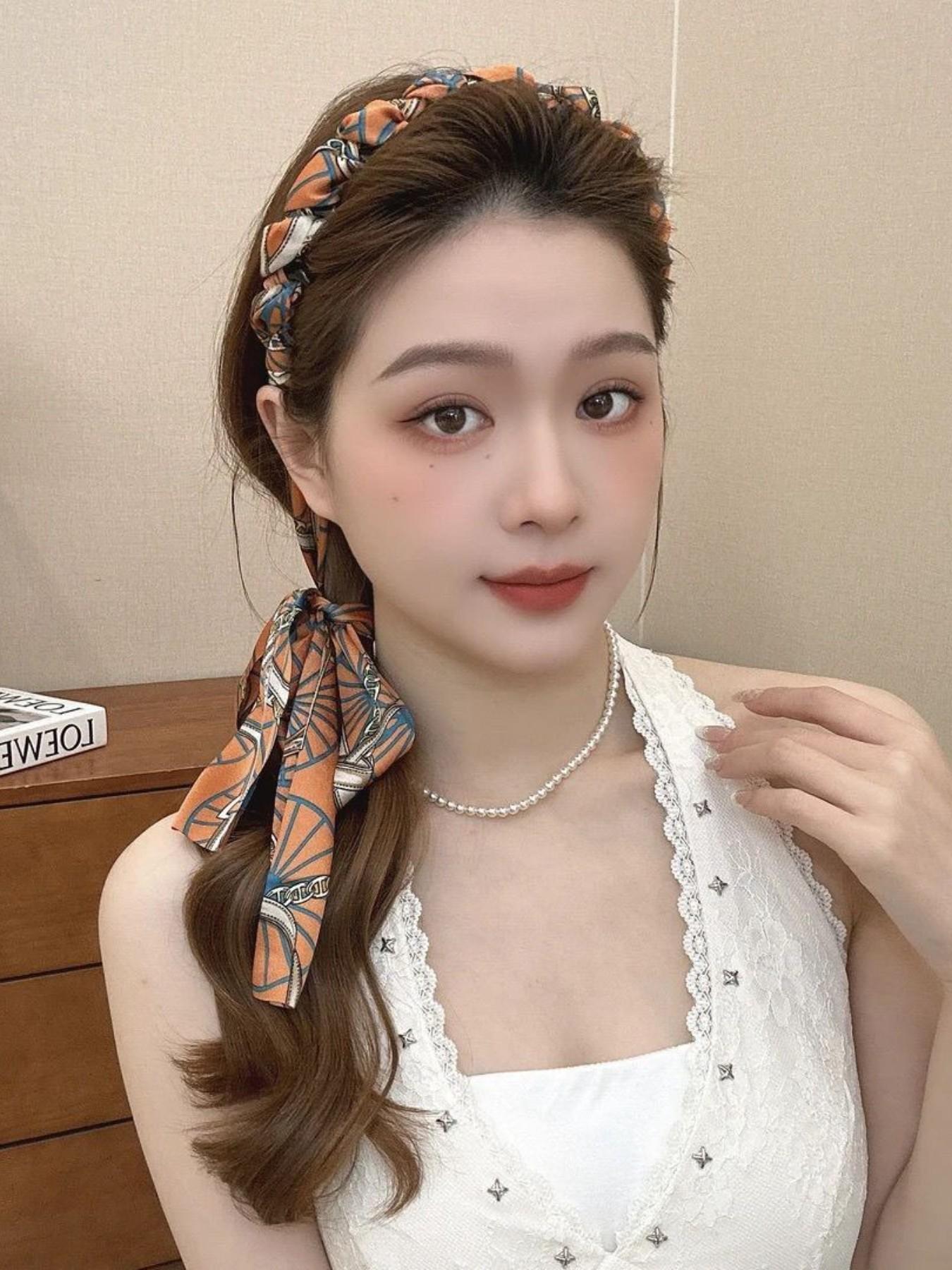 Floral Ribbon Braided Wave Hairband for Women, New 2026 Hairstyle Accessory, Versatile Hair Tie, High Forehead Headband, Trendy Hair Decor