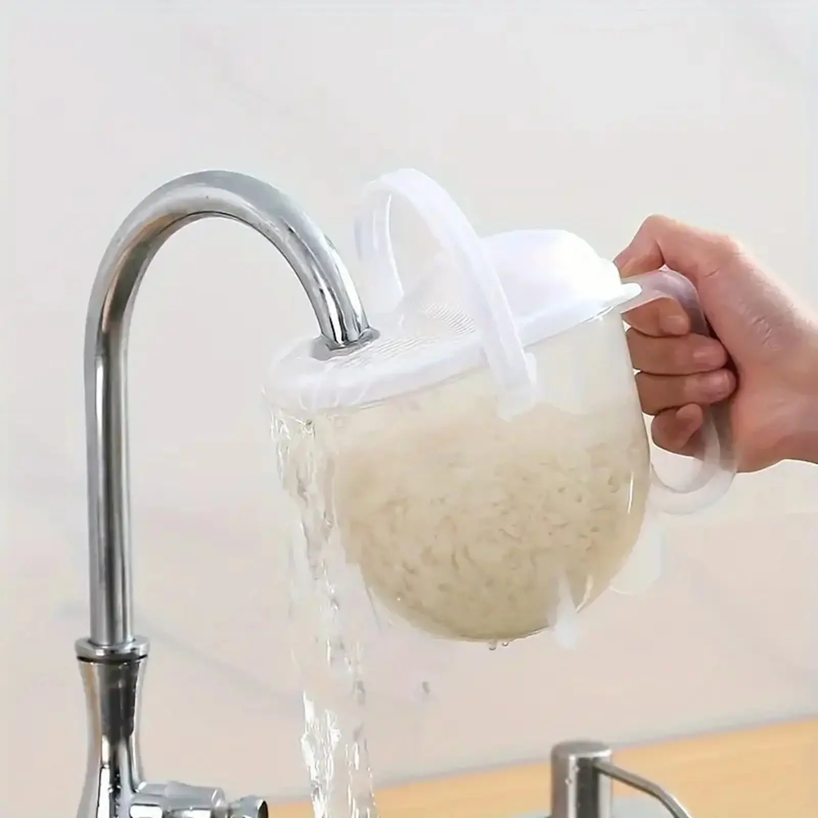Hands-Free Food Rinsing Container with Filter Lid, Convenient Draining Vessel, Great for Quick Cleaning of Rice, Beans and Fresh Produce