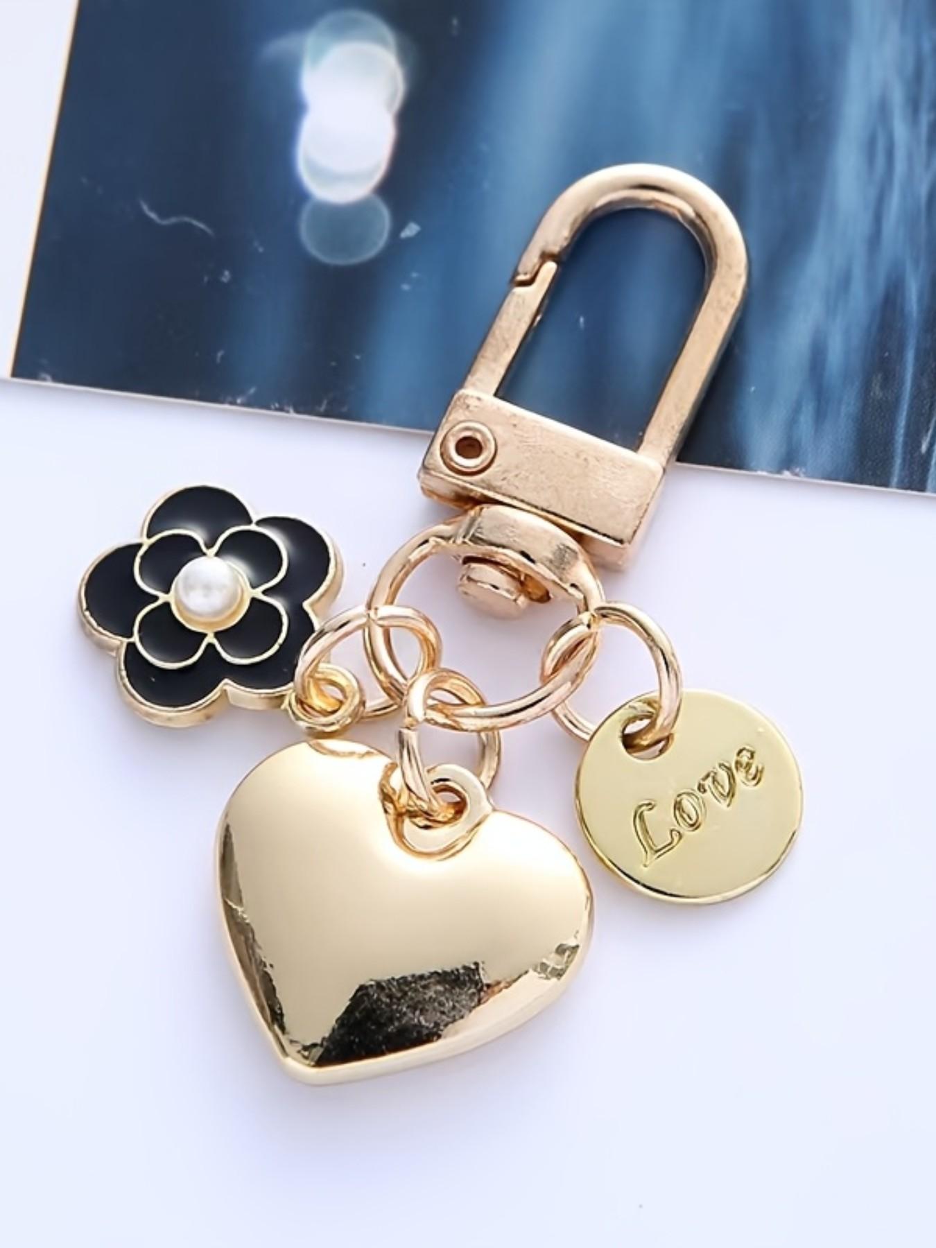 Fashion Heart Love Keychain Pendant, Imitation Pearl Camellia Letter Metal Accessory, Women's Bag Charm, All Seasons Cute Style