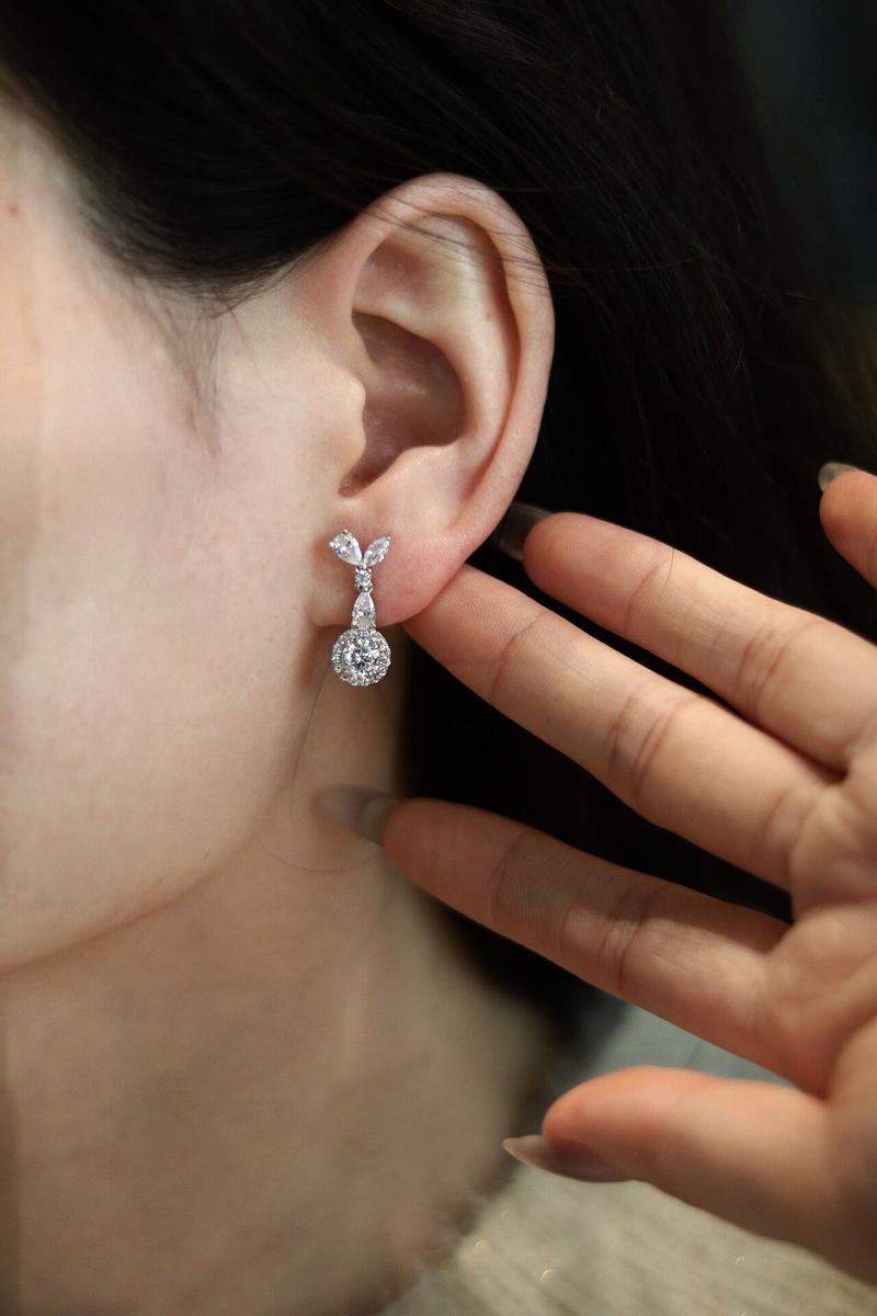 【#292 Fiona】Round Halo Dangle Synthetic Moissanite Earring in 925 Sterling Silver 1/2Carat Each