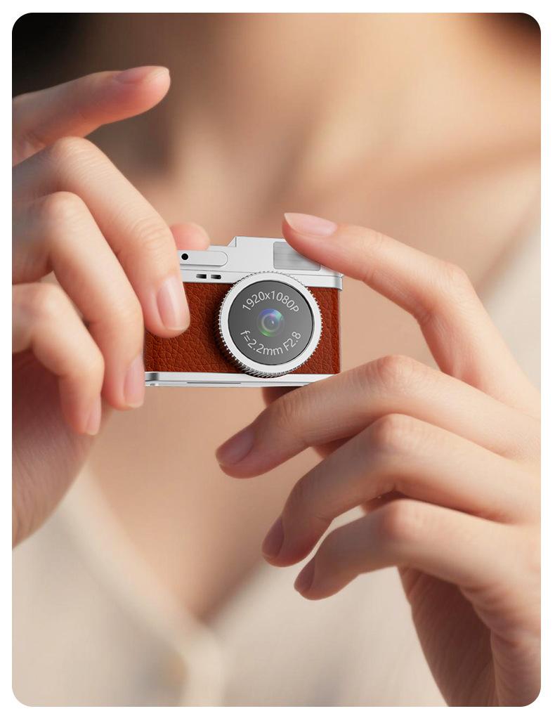 Retro Mini Compact Digital Camera for Campus Life Students, HD Photo & Video Capture, Portable Recording Device