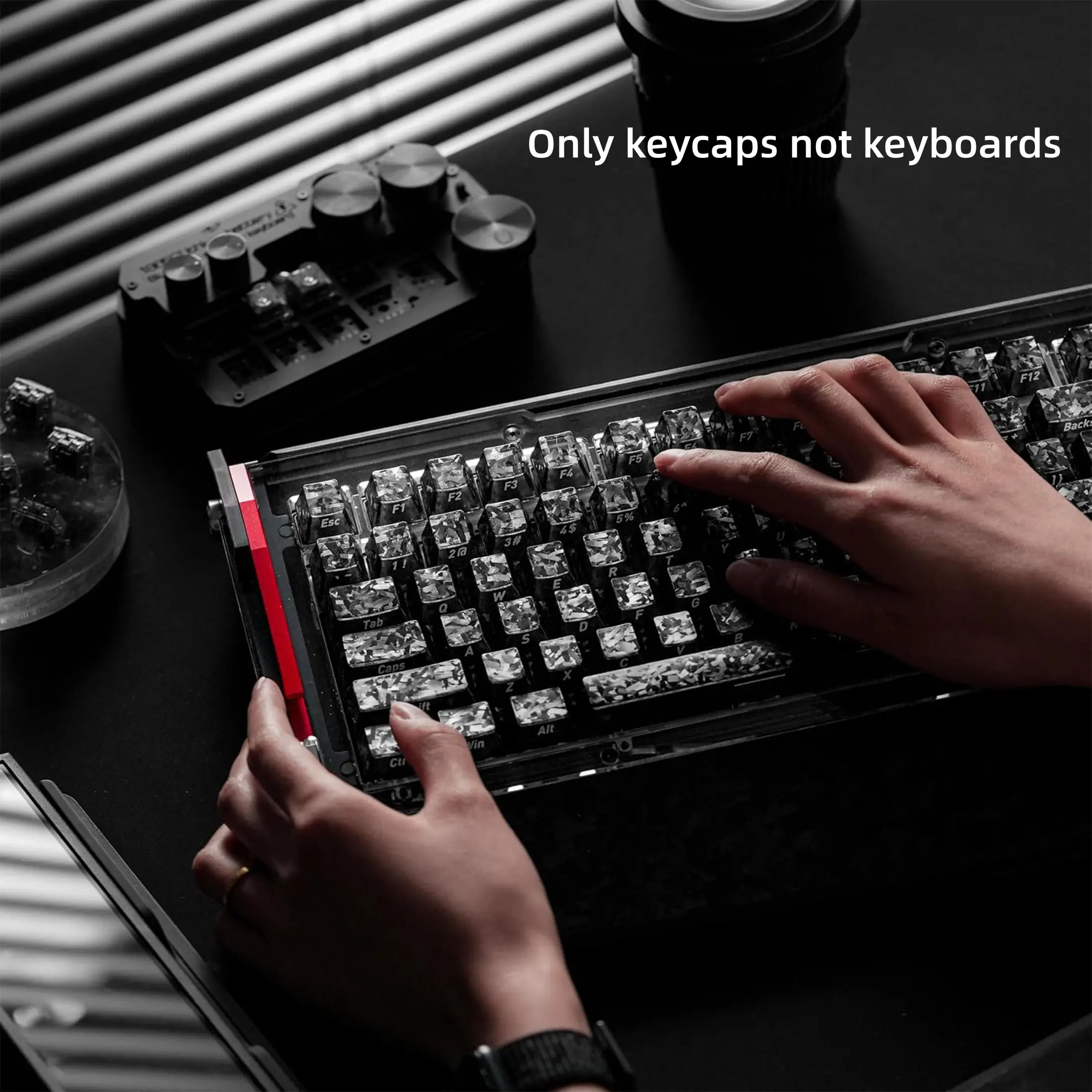 Carbon Fiber Side Engraved Keycaps 119 Keys Wooring Bee Magnetic Axis Compatible Mechanical Keyboard Universal Fit Keycap Set