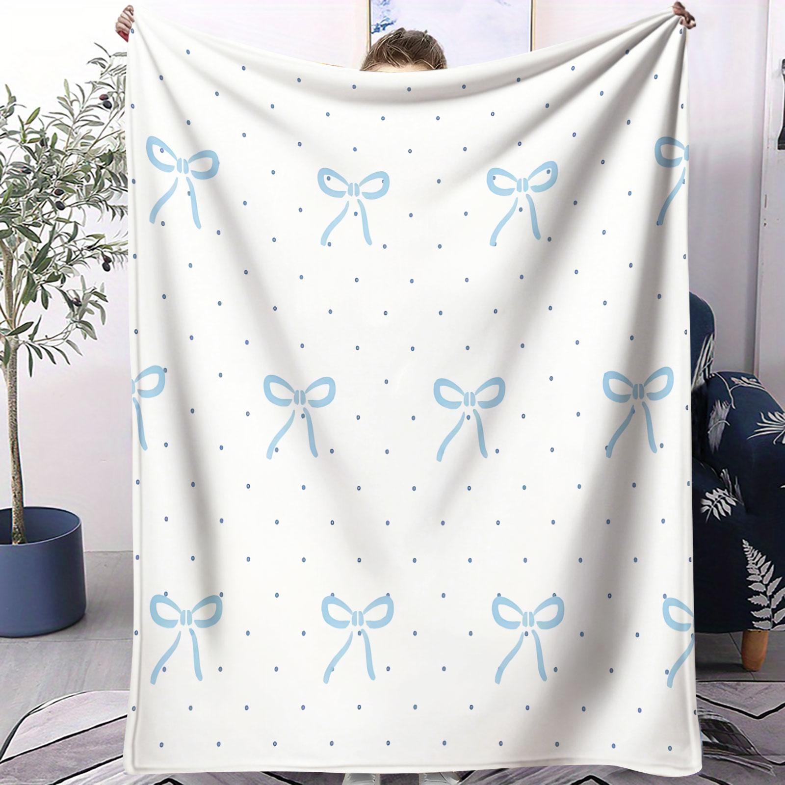 1-Piece Set of Light Blue Striped Cartoon Bow-Printed Blanket, All-Season Flannel Blanket, Available in Multiple Sizes, Soft and Breathable, Perfect for Sofas, Beds, and Office Naps