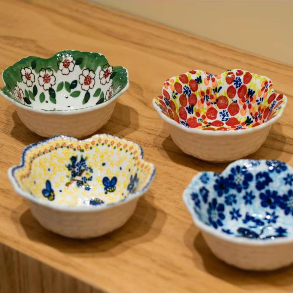 Bohemian Style Ceramic Dipping Sauce Dish Set, Creative Petal Edge Condiment Bowls, Multi-Functional Soy Sauce Vinegar Snack Plates Kitchen Utensils