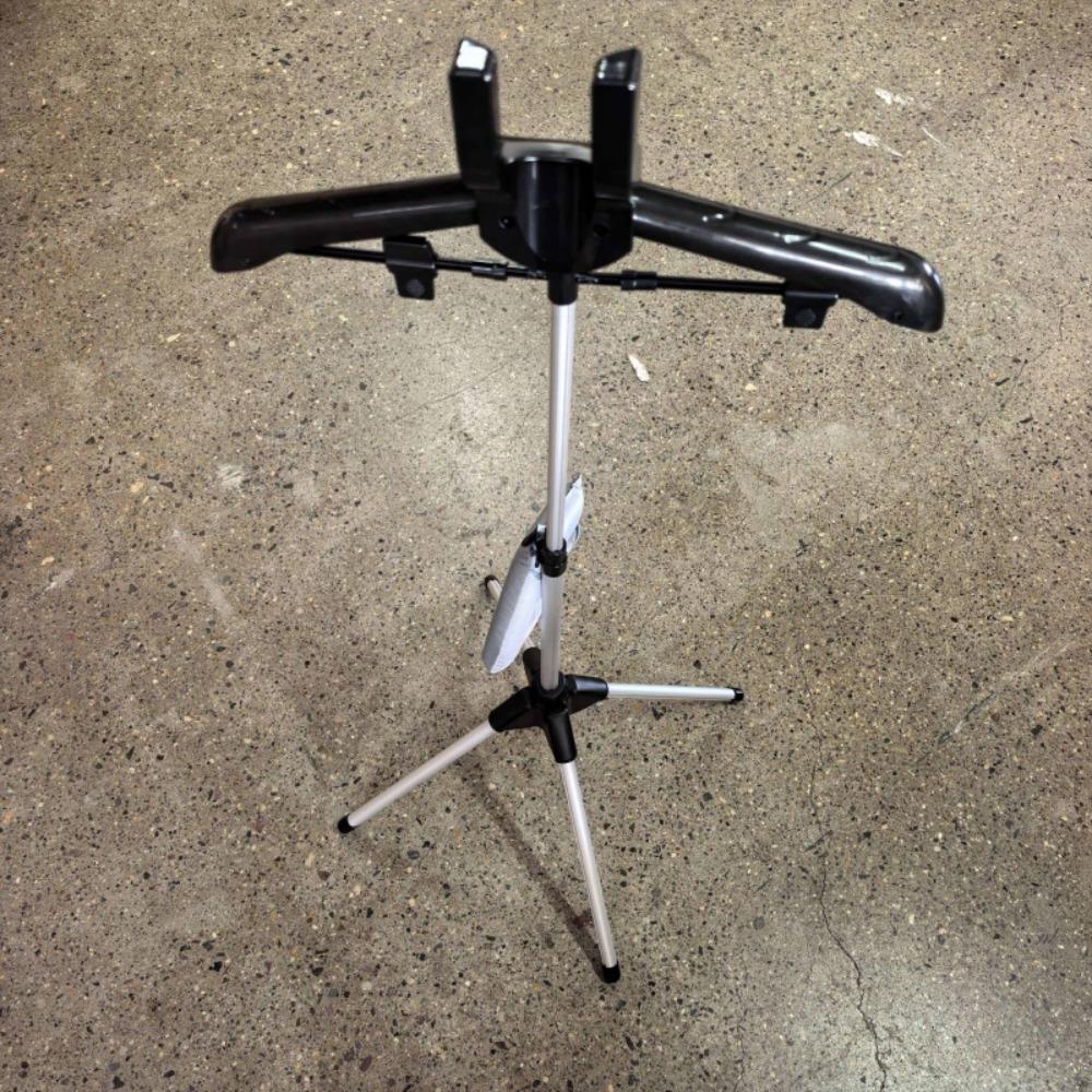 1 set includes 1 ironing hanger + 1 handheld ironing board. Retractable height adjustable, foldable for space saving and easy to carry. Thickened tube with strong load-bearing capacity, can store clothes. Suitable for home, hotel and dormitory use.