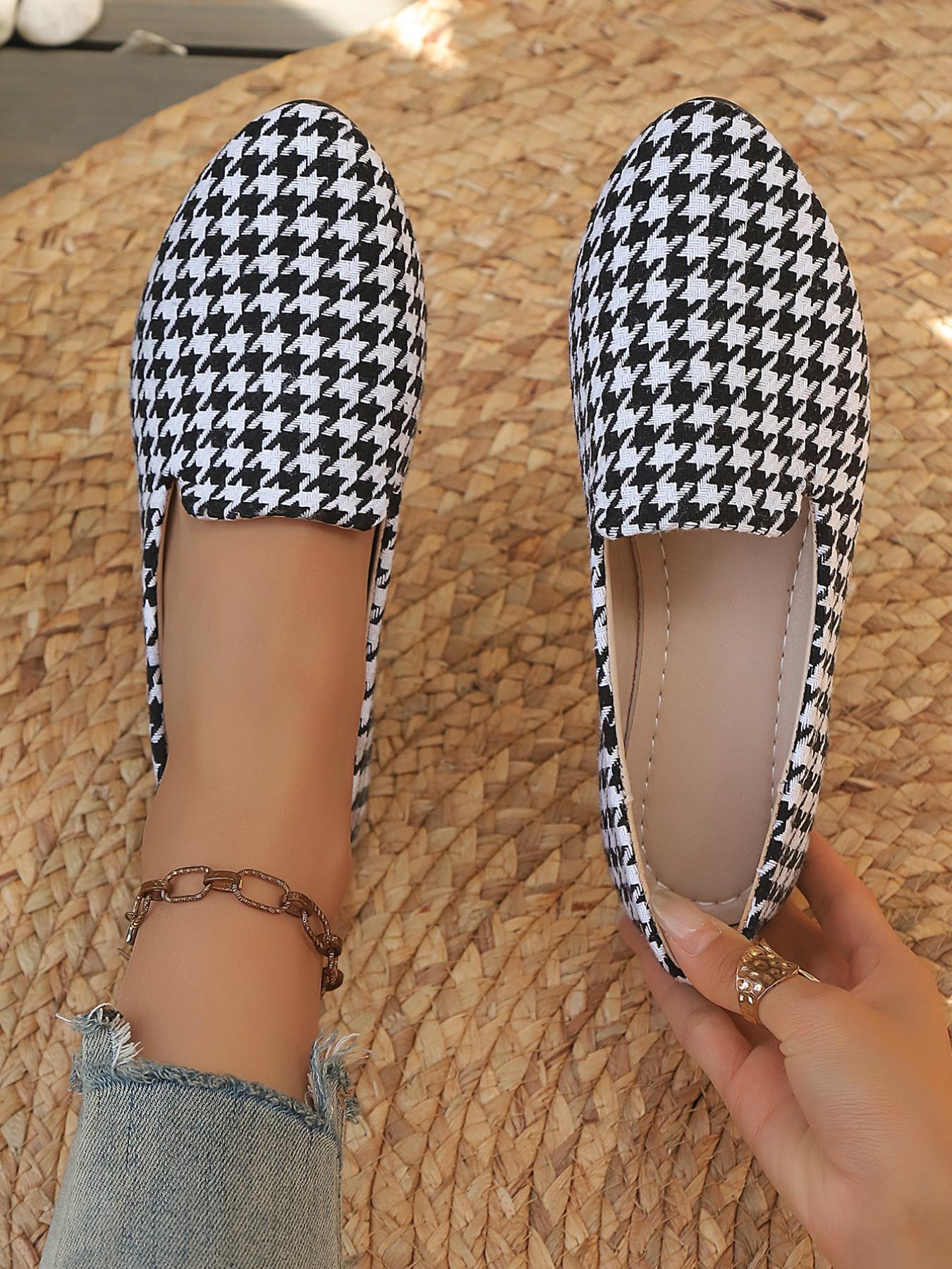 Women's Solid Color Pointed Toe Flats, Soft Rubber Sole Comfortable Slip-On Casual Walking Shoes, Versatile Commuter Shoes for Work and Daily Wear Footwear