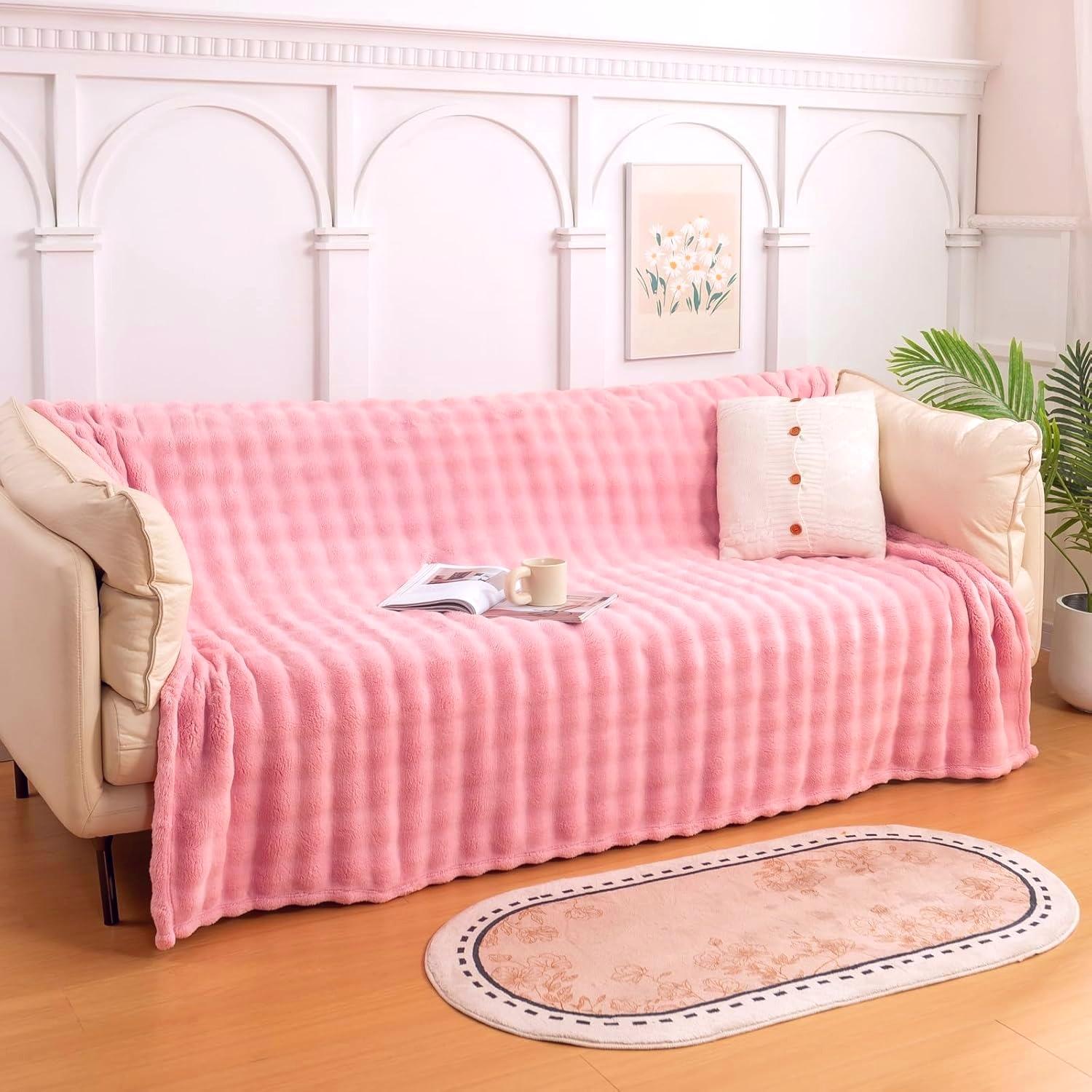 Ultra Soft Flannel Blanket Queen Size, Luxurious Plush Blanket for Sofa Bed Chair, Warm Breathable, Anti-Static Ultra Fine Fleece Bedding