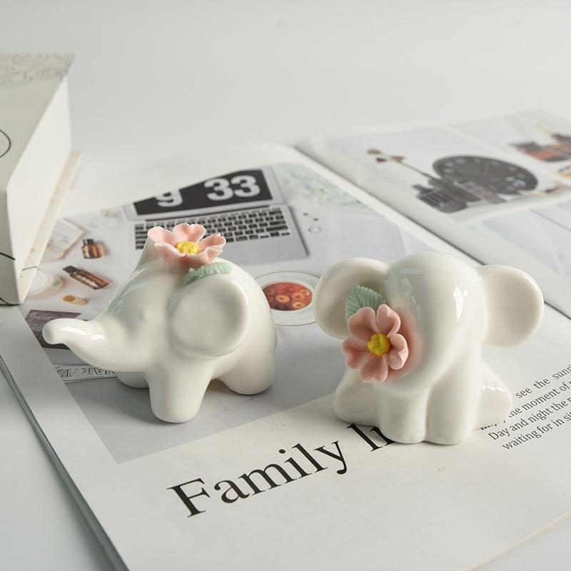 Cute Ceramic Elephant Incense Holder, Handcrafted Floral Incense Burner for Sticks, Aesthetic Cute Room Decor for Yoga Meditation, Boho Desk Decor, Spiritual Gift for Relaxation, Lucky Elephant Home Decor