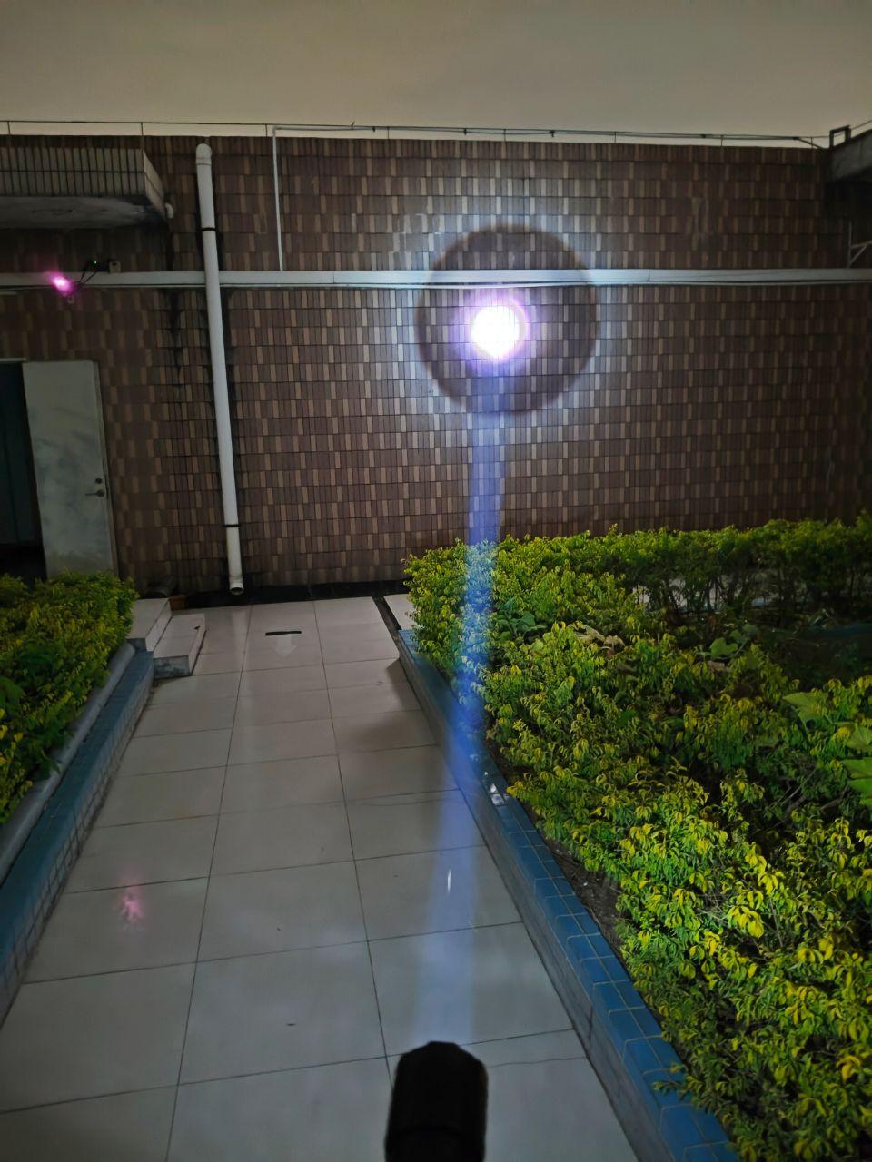 2000LM Durable Alloy High Power LED Flashlight, Portable Emergency Lighting, Zoom Powerful Torch for Outdoor Hiking Patrol Camping