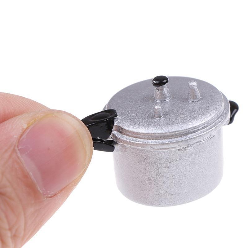1:12 Scale Dollhouse Miniature Pressure Cooker, High-Quality Simulation Kitchen Appliance, Durable Pretend Cooking Utensil, Micro Kitchen Charm for Dollhouse Decor & Collectible Display Prop
