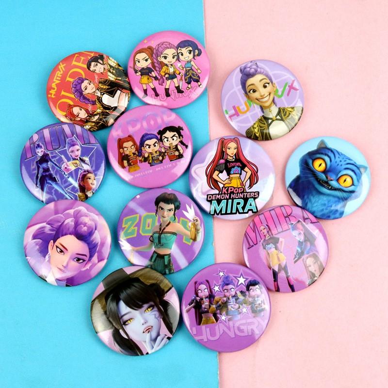 Korean cartoon girl group Dopamine Party gift set 5-piece set: 12 bracelets, 12 keychains, 12 gift bags, 12 cartoon badges, 12 decorative glasses, leaving unforgettable party memories
