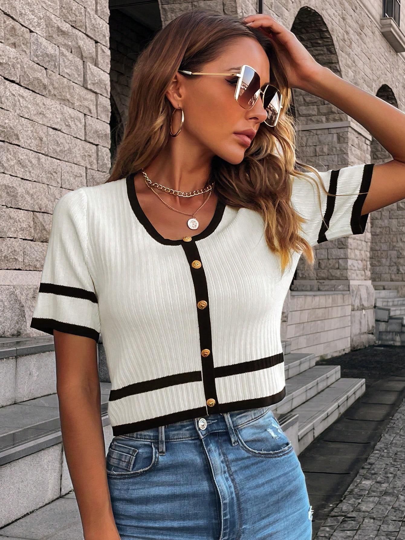 Women's Knit Casual Commuter Top, Lightweight Knitwear, Spring Summer Colorblock Square Neck Short Sleeve Button Fitted Regular Fit T-Shirt, Random Pattern, Knitwear Womenswear