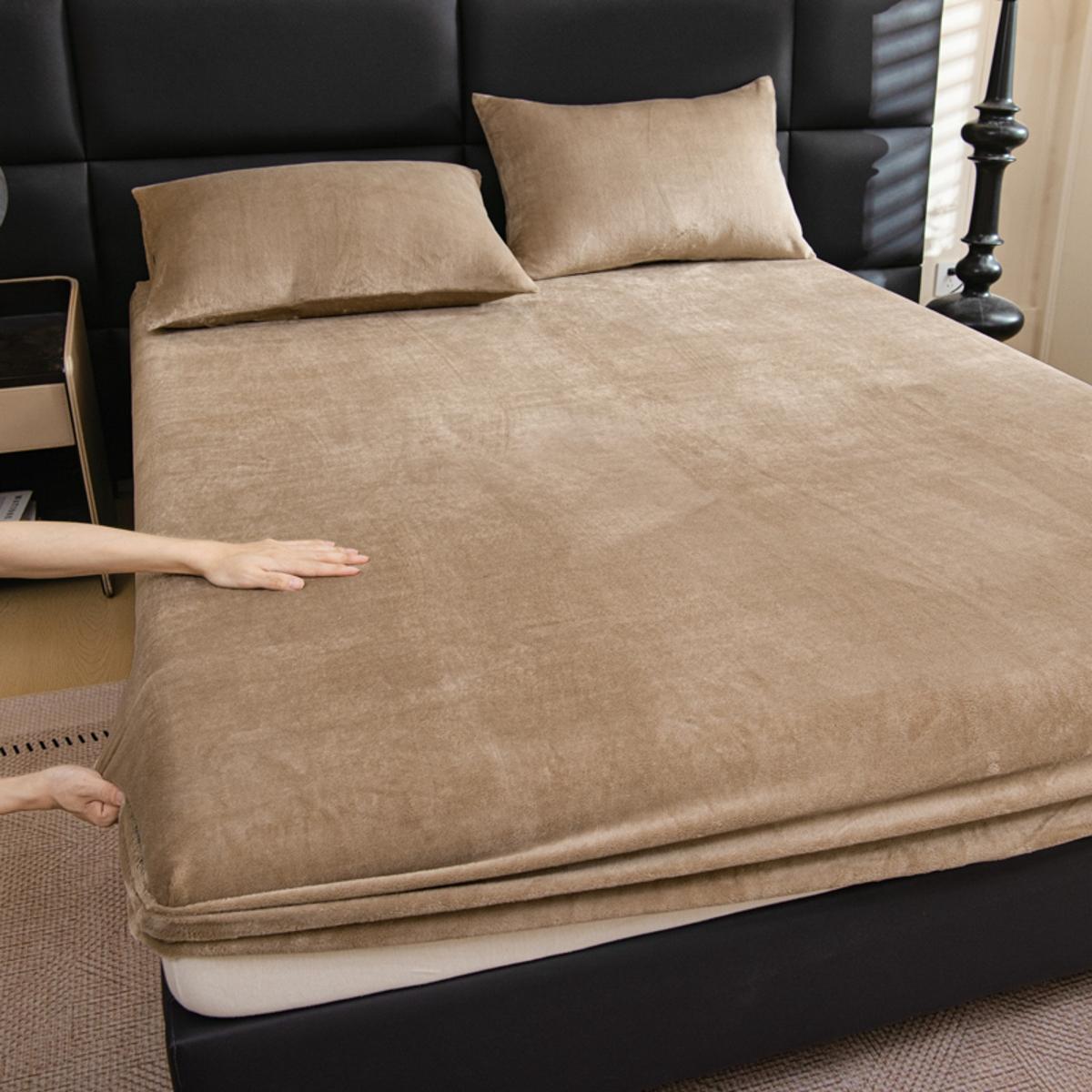 2pcs/3pcs Warm Solid Color Mattress Protector & Fitted Sheet Set – Includes 1 Deep Pocket Fitted Sheet + 2 Pillowcases, Soft Noiseless Breathable & Stain-Resistant, Machine Washable, Ideal for Bedrooms, Guest Rooms, Apartments, Dorms, and Homes with Kids,