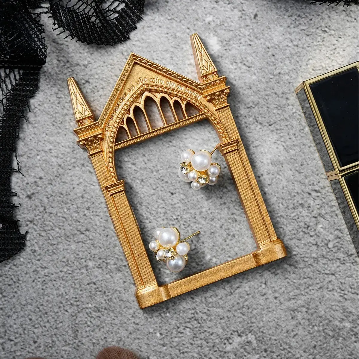 Creative Castle Shape Decor Frame, Resin Prop Decoration, Home Decor, Desk Decor, Window Display, Photography Props, Party Decor
